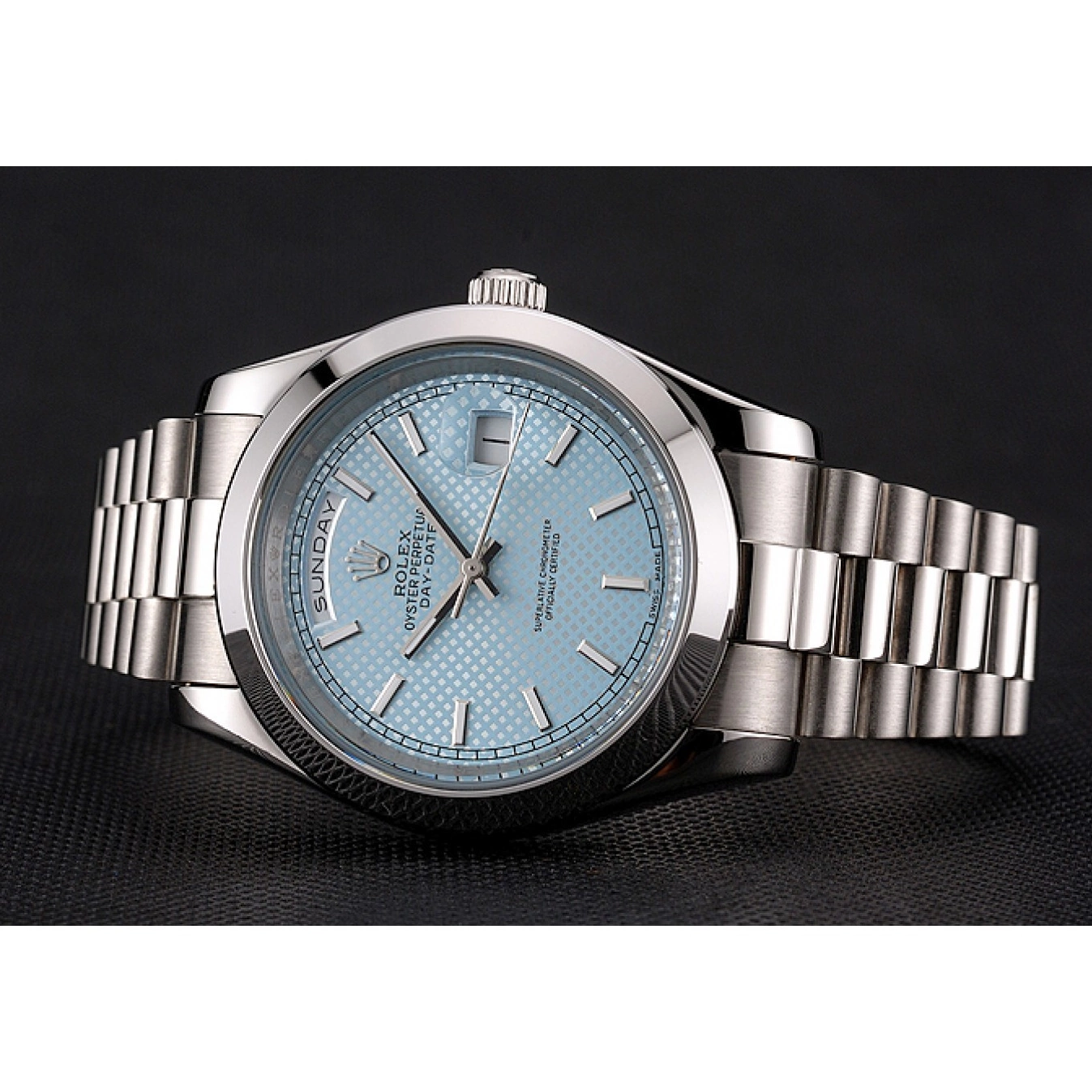Aaa replica watch Case Steel Day Ice And Bracelet Date Blue Rolex 40 Stainless Dial 0727